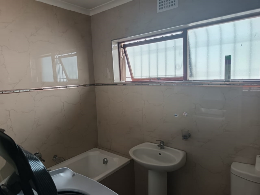 3 Bedroom Property for Sale in Guguletu Western Cape